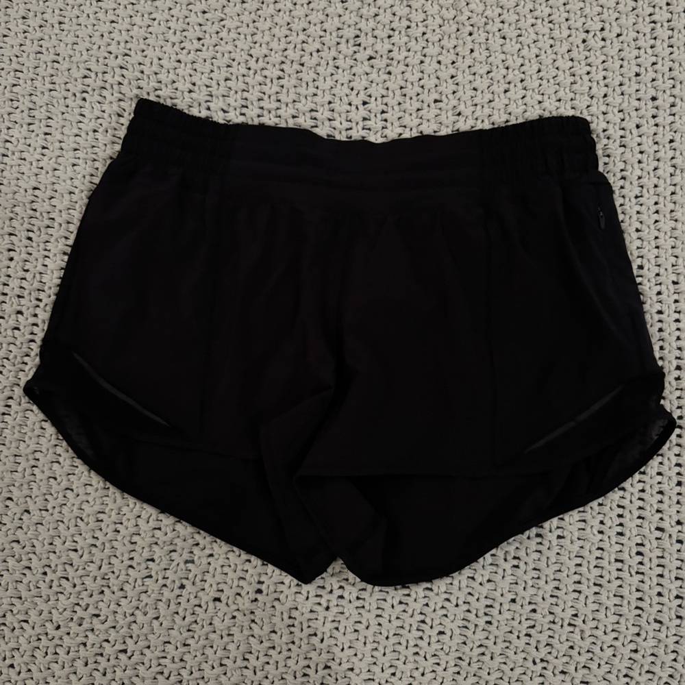 lululemon hotty hot shorts